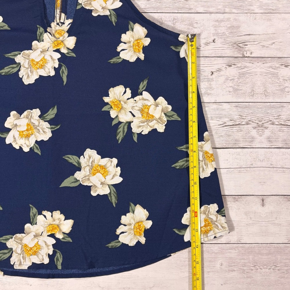 Sweet Wanderer Navy Blue Floral Halter Keyhole Top SJ4028 Small - Picture 12 of 14